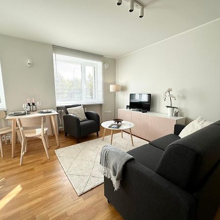 Lovely Beachfront Apartment In Paernu Экстерьер фото